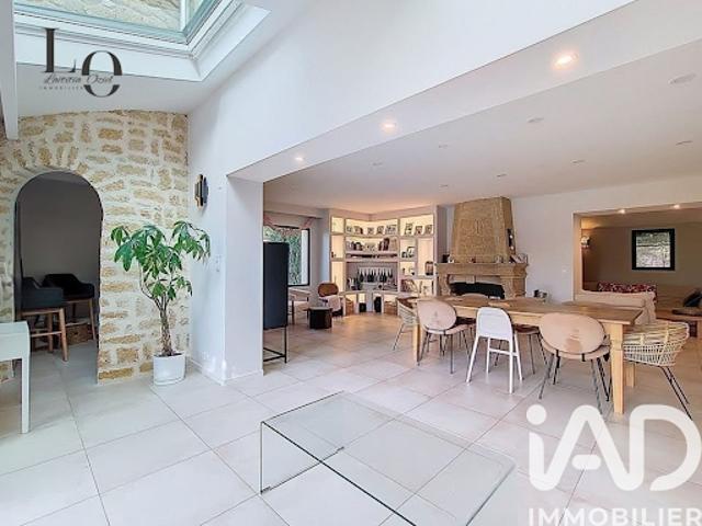 Vente Maison 9 pièces 261 m2 Eguilles