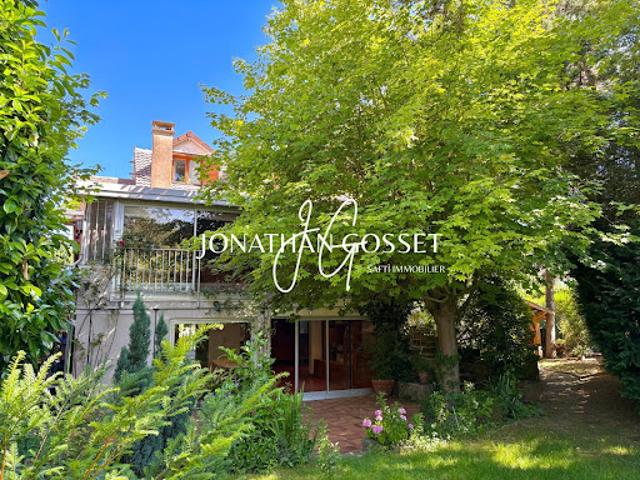 Vente Maison 9 pièces 262 m2 Poissy
