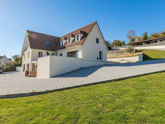 Vente Maison 9 pièces 275 m2 Follainville Dennemont