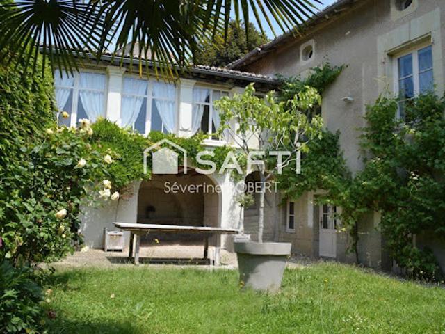 Vente Maison 9 pièces 263 m2 Loudun