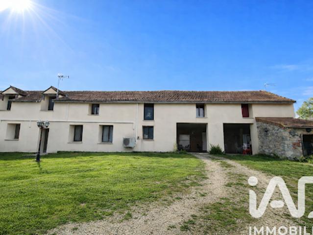 Vente Maison 9 pièces 274 m2 Neuilly Saint Front