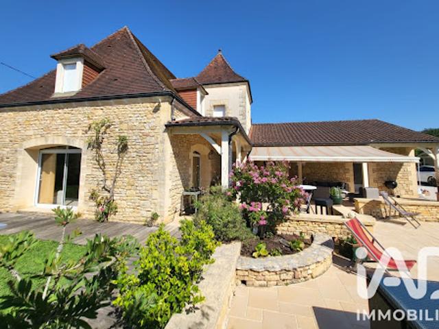 Vente Maison 9 pièces 276 m2 Carsac Aillac