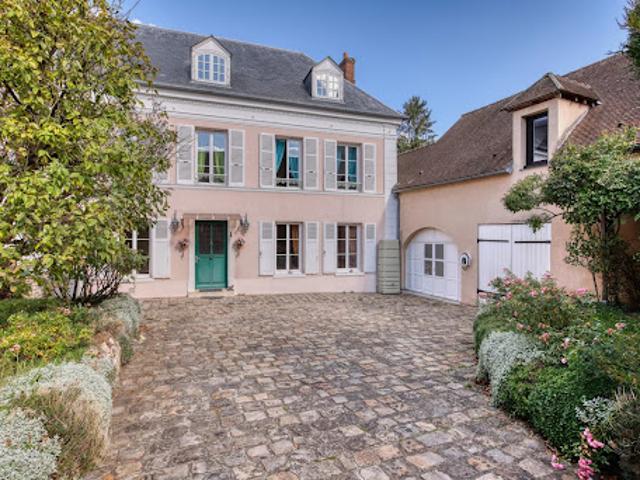 Vente Maison 9 pièces 277 m2 Neauphle le Château