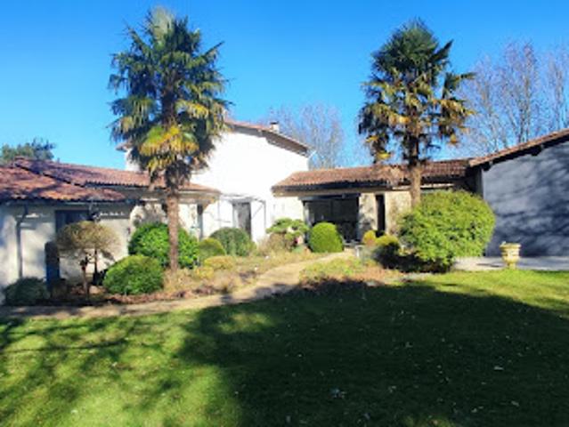 Vente Maison 9 pièces 277 m2 Auge