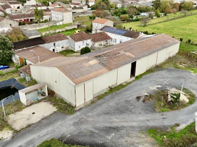 Vente Maison 9 pièces 278 m2 Foussignac