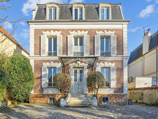 Vente Maison 9 pièces 270 m2 Villemomble