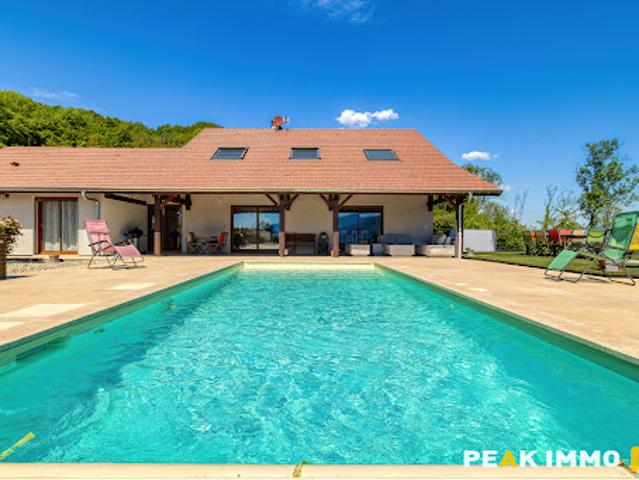Vente Maison 9 pièces 273 m2 Aix les Bains