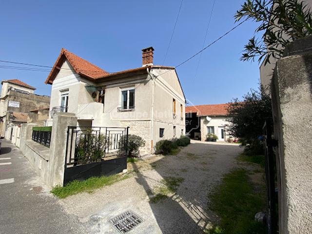 Vente Maison 9 pièces 288 m2 Chateaurenard