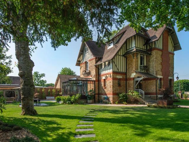 Vente Maison 9 pièces 288 m2 Soisy sur Seine