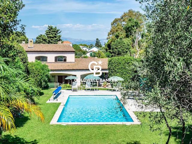 Vente Maison 9 pièces 280 m2 Antibes
