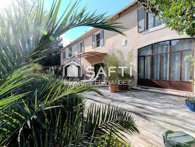 Vente Maison 9 pièces 280 m2 Carpentras