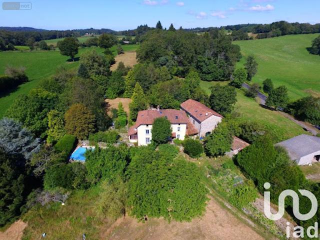 Vente Maison 9 pièces 281 m2 Lauresses