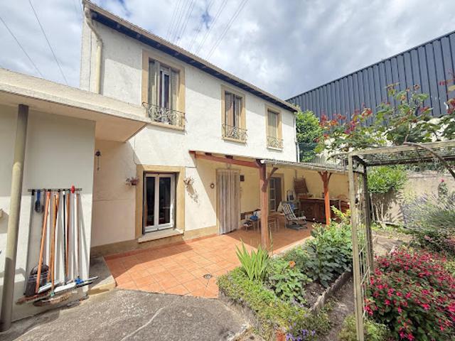 Vente Maison 9 pièces 282 m2 Alfortville