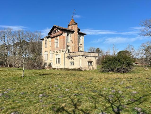 Vente Maison 9 pièces 297 m2 Retjons
