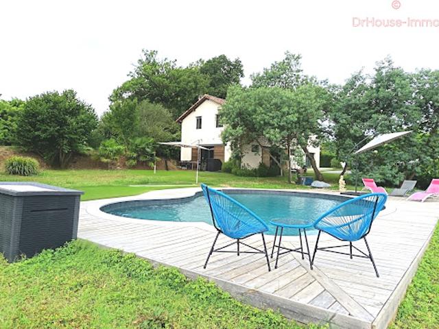 Vente Maison 9 pièces 306 m2 Mugron
