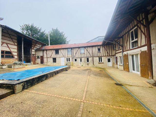 Vente Maison 9 pièces 309 m2 Laheycourt