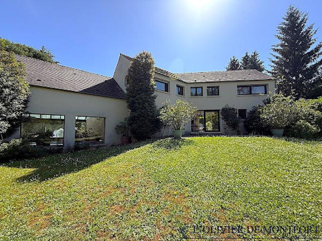 Vente Maison 9 pièces 300 m2 Montfort l'Amaury