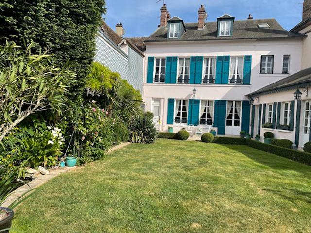 Vente Maison 9 pièces 300 m2 Nogent le Roi