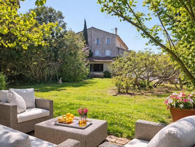Vente Maison 9 pièces 300 m2 L'Isle sur la Sorgue
