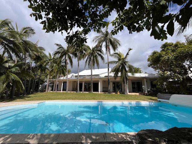 Vente Maison 9 pièces 300 m2 Saint François