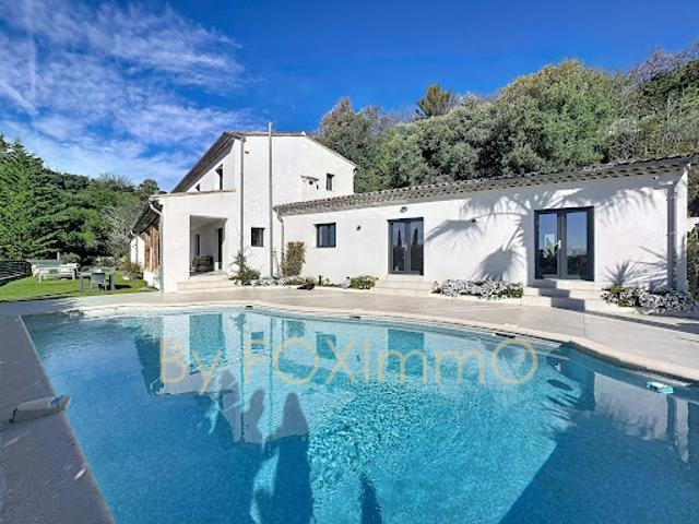 Vente Maison 9 pièces 300 m2 Tourrettes sur Loup