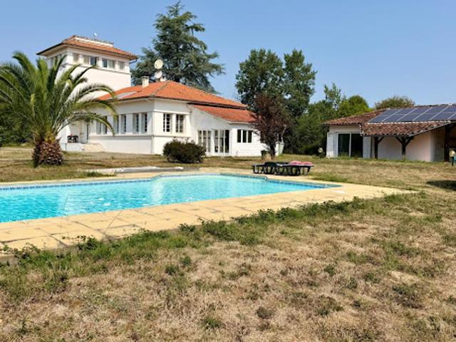 Vente Maison 9 pièces 300 m2 Verlus