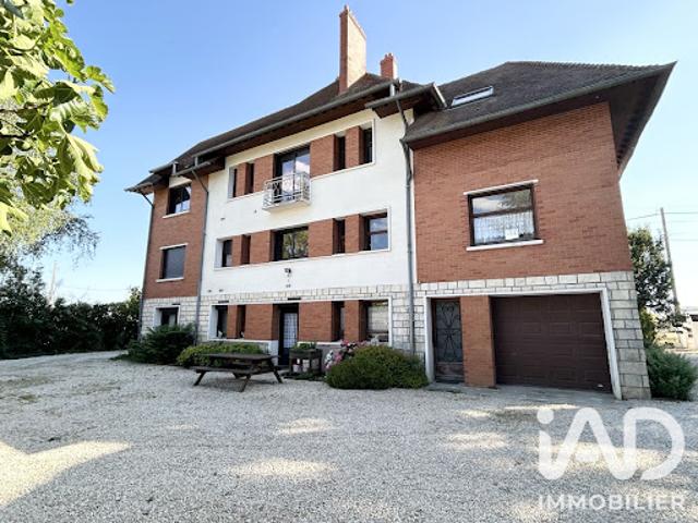 Vente Maison 9 pièces 303 m2 Guilly