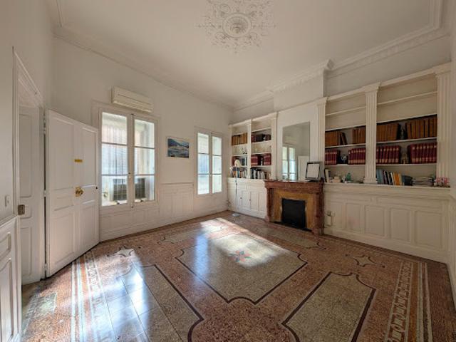 Vente Maison 9 pièces 319 m2 Pezenas