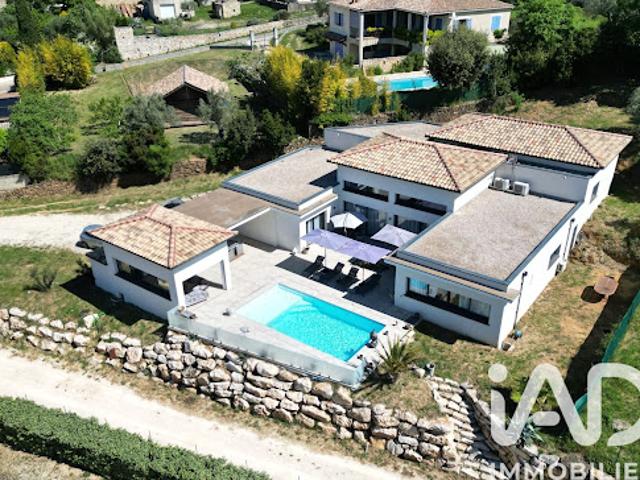 Vente Maison 9 pièces 310 m2 Saint Michel d'Euzet