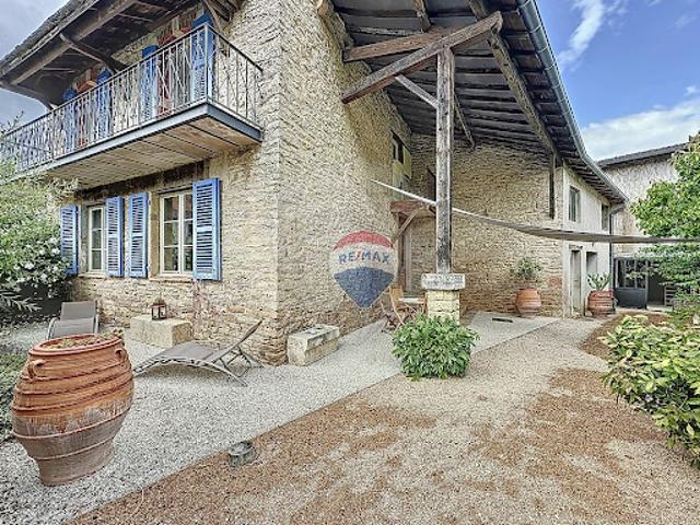 Vente Maison 9 pièces 326 m2 Tournus