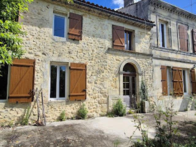 Vente Maison 9 pièces 328 m2 Saint Sauveur