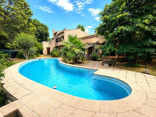 Vente Maison 9 pièces 320 m2 Néoules