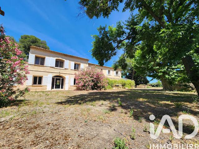 Vente Maison 9 pièces 335 m2 Arles