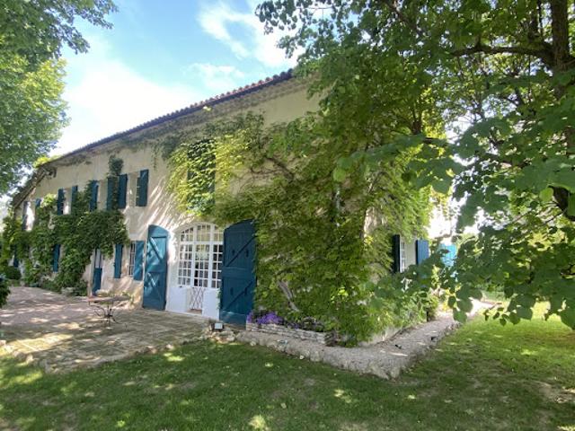 Vente Maison 9 pièces 330 m2 Aix en Provence