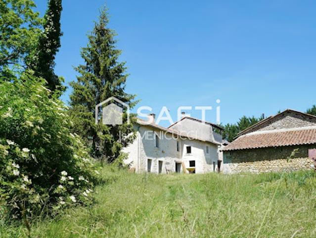 Vente Maison 9 pièces 330 m2 Valeuil