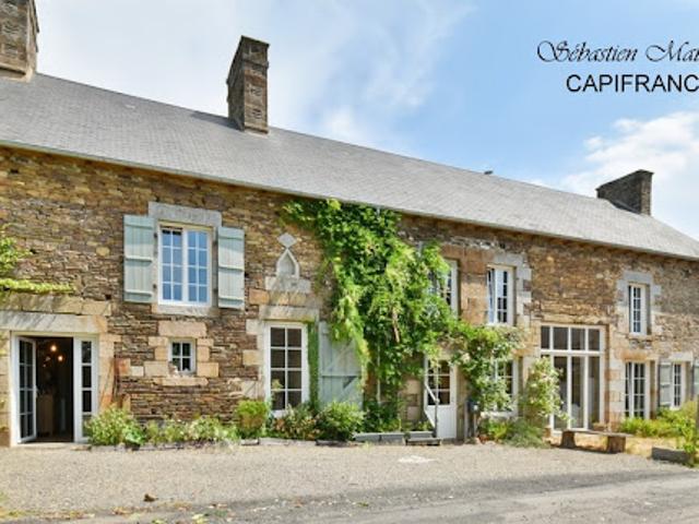 Vente Maison 9 pièces 331 m2 Sougéal