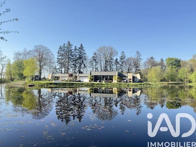 Vente Maison 9 pièces 341 m2 Saint Méen le Grand