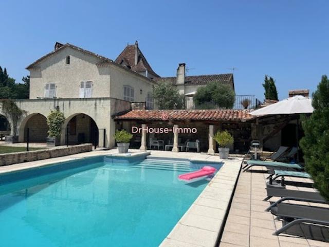 Vente Maison 9 pièces 342 m2 Cahors