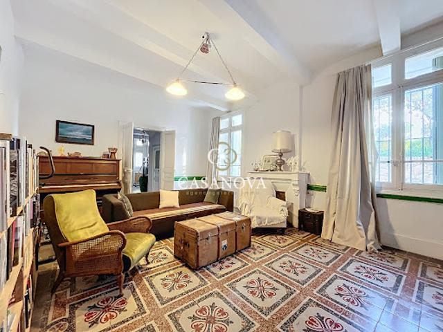 Vente Maison 9 pièces 367 m2 Pezenas