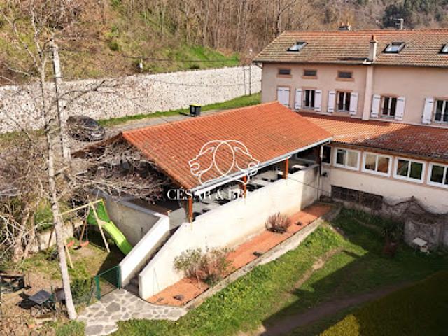 Vente Maison 9 pièces 389 m2 Saint Vincent
