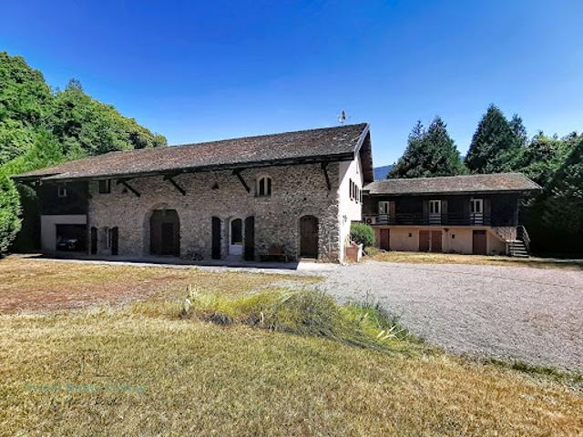 Vente Maison 9 pièces 420 m2 Armoy