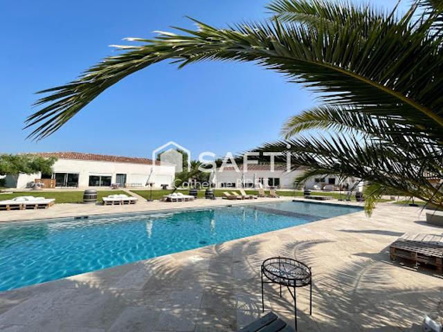 Vente Maison 9 pièces 500 m2 Aimargues