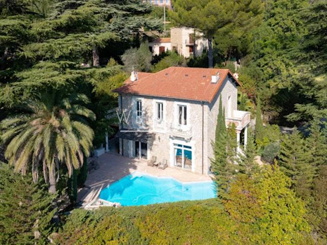 Vente Maison 9 pièces 548 m2 Grasse