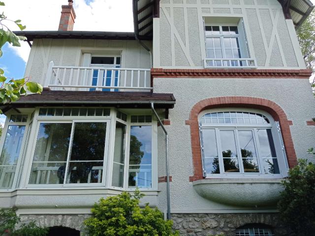 Vente maison 9 pièces Combs la Ville 77