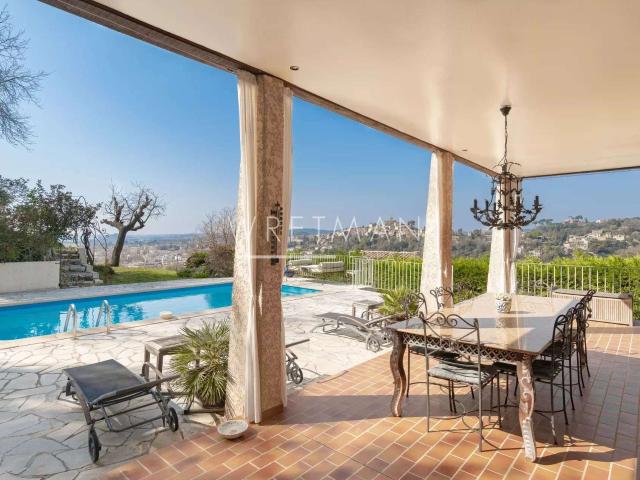 Vente maison 9 pièces Cagnes sur Mer 06
