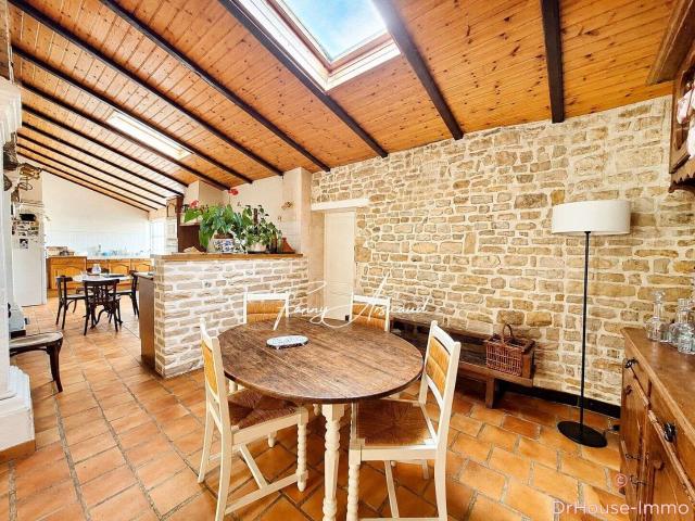 Vente maison 9 pièces Charron 17