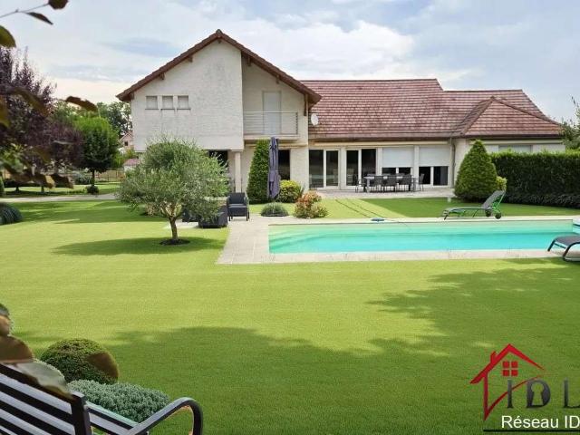Vente maison 9 pièces Cussey sur l'Ognon 25