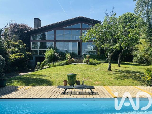 Vente maison 9 pièces Artigues près Bordeaux 33