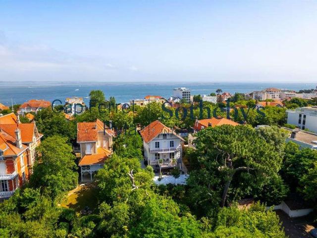 Vente maison 9 pièces Arcachon 33