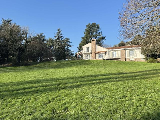 Vente maison 9 pièces Boussay 44